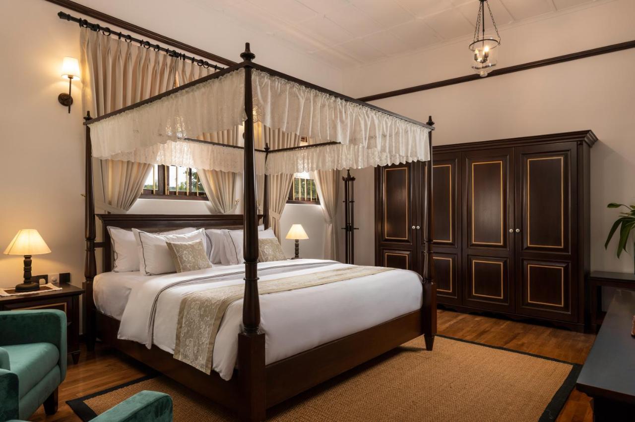 The Grand Walawwa Hotell Pinnawala  Eksteriør bilde