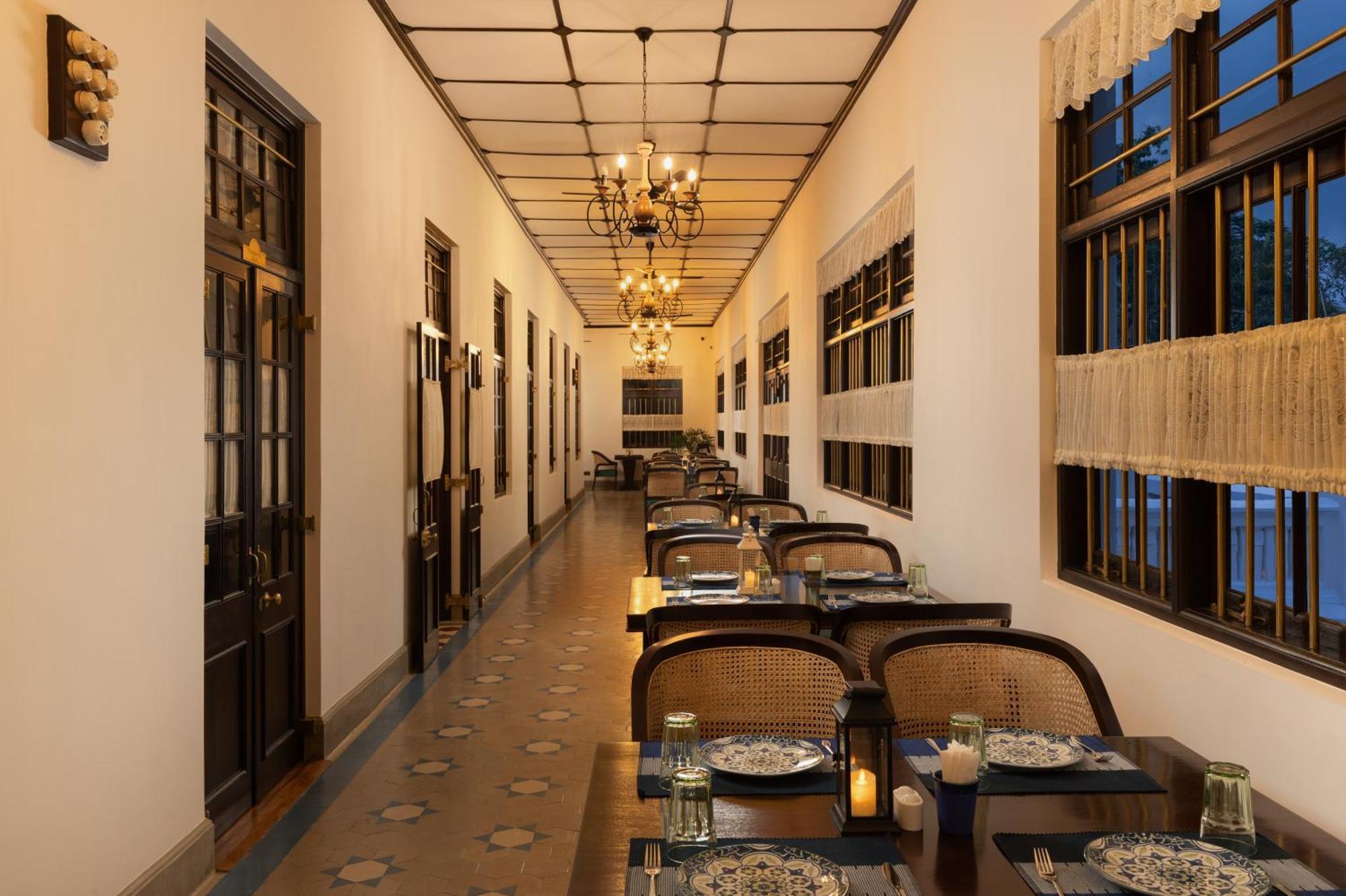 The Grand Walawwa Hotell Pinnawala  Eksteriør bilde