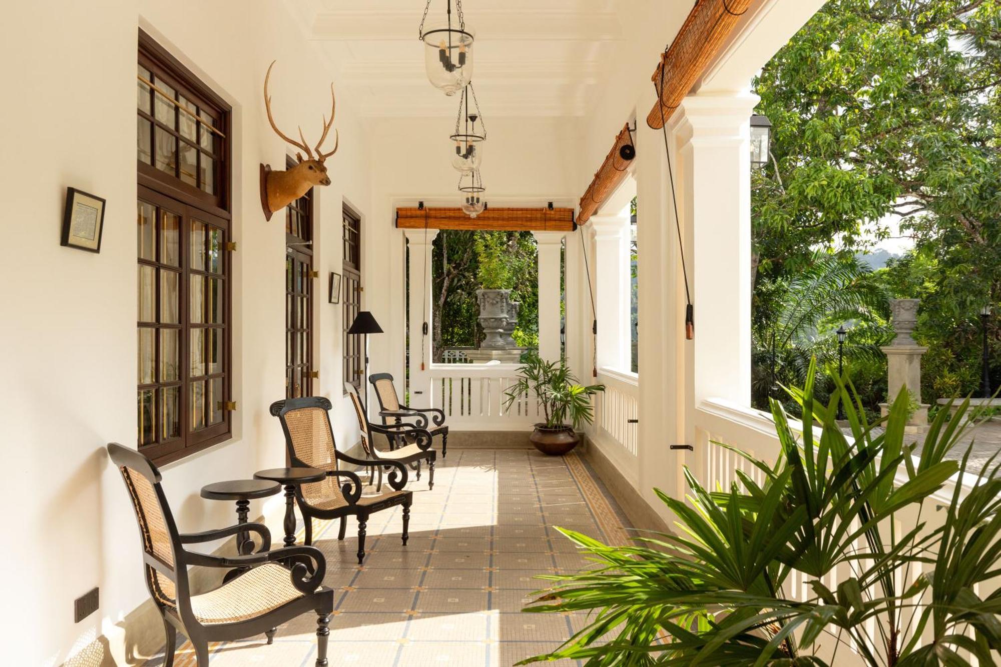 The Grand Walawwa Hotell Pinnawala  Eksteriør bilde